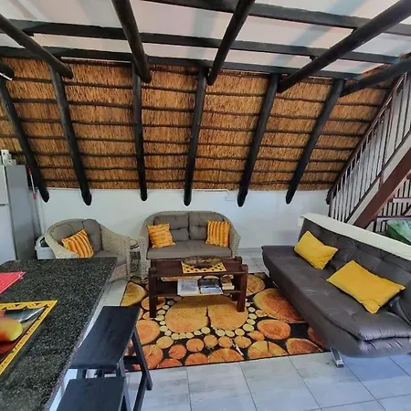 Bietjie Bos Chalet Rustenburg Exterior photo